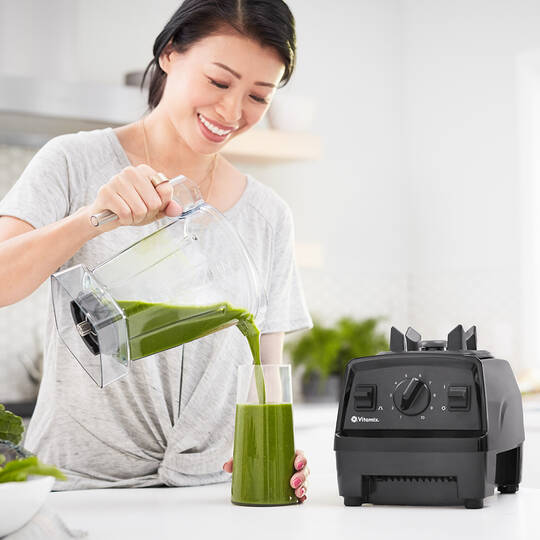 poloprofesionální mixér Vitamix E310